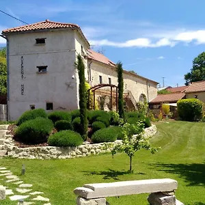  Hébergement de vacances Auvergnat'home